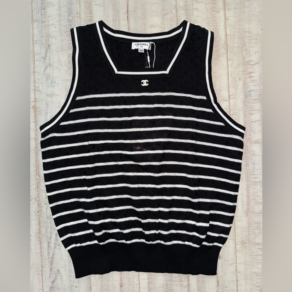 Chanel KNITTED TANK IN BLACK WHITE STRIPES SIZE 40